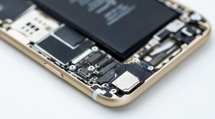 跨界“亂”戰(zhàn) 手機廠商造車，車企造手機，誰在定義未來？